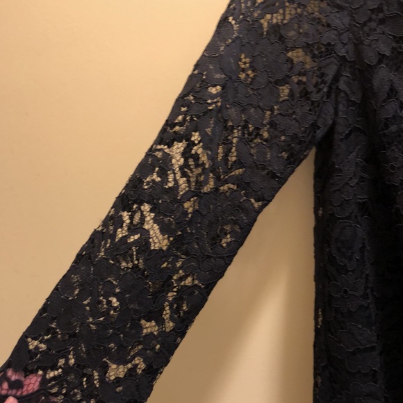 Blouse - Picture 2 of 2